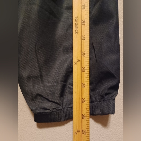 Men’s Sports Illustrated Light Weight Windbreaker Black Size XL Preowned - Picture 9 of 10